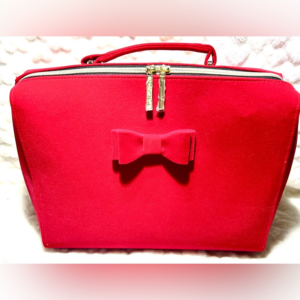 Estée Lauder  Red Velvet Bow detail travel bag makeup iPad. Small laptop
